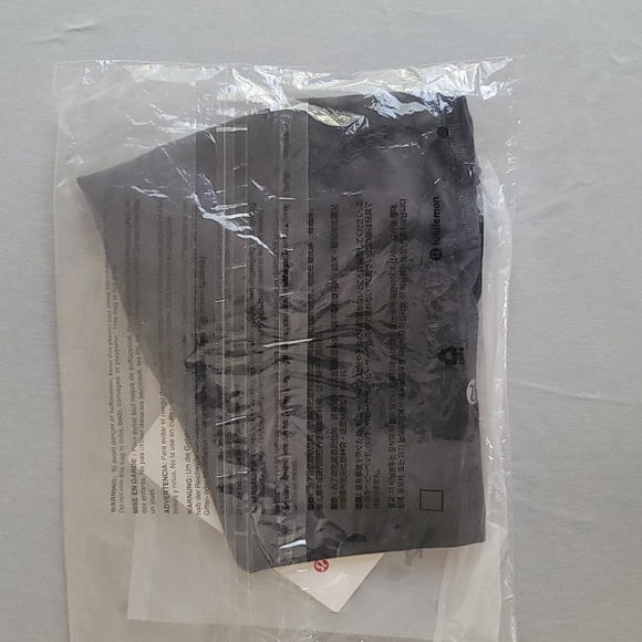 NWT 💎Lululemon Align HR Short 4" Diamond Dye Pitch Grey Size 2, 4 and 6 💎 - Picture 13 of 13